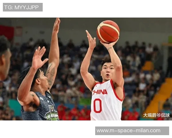 高诗岩的篮球之路：从青涩少年到职业赛场的璀璨明星